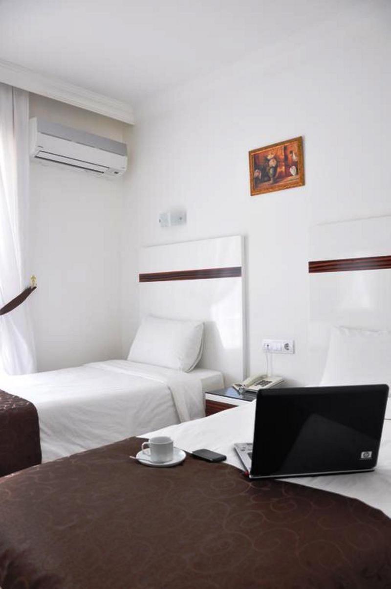 Lara Atalla Hotel Antalya Exteriör bild